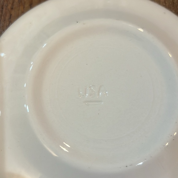 Vintage Royal China Colonial Heritage Blue Clock Tower Saucer Made in USA - Picture 3 of 3